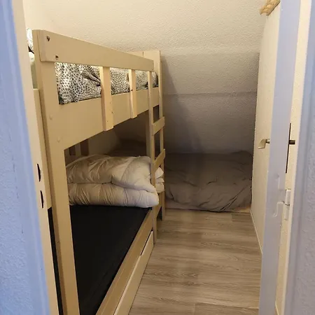 Beautiful 42m2 Appartement, Quiet, Free Covered Parking *